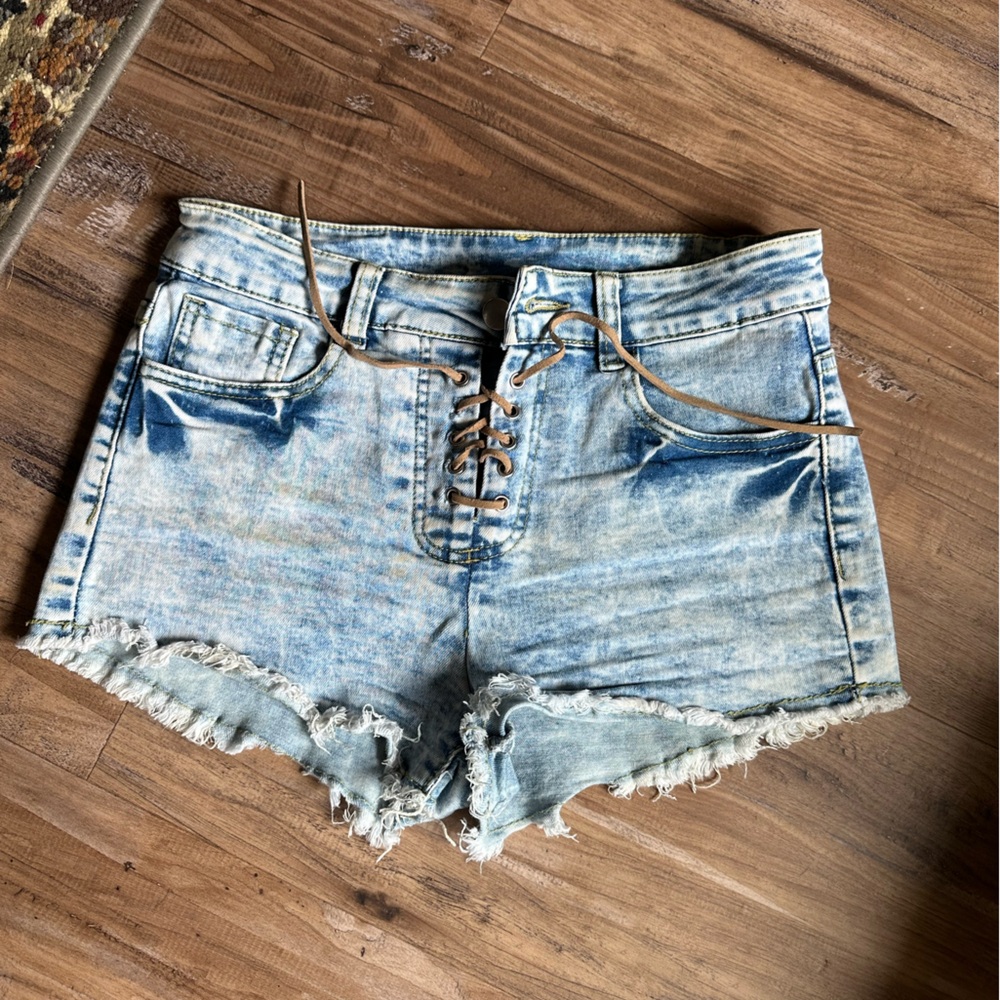 SHEIN Light Wash Lace-Up Denim Cutoff Shorts